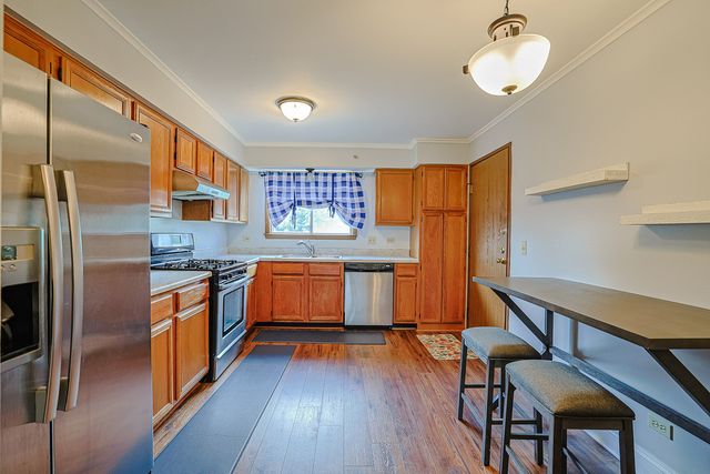 1520 N River West Court 3B, Mount Prospect, IL 60056