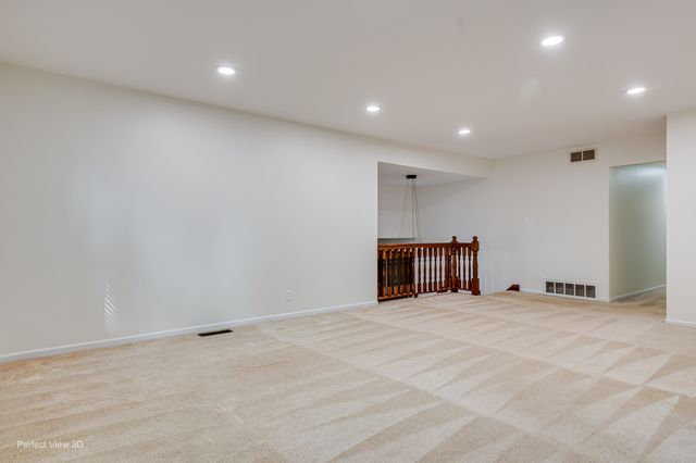 308 Pacific Drive, Bolingbrook, IL 60440