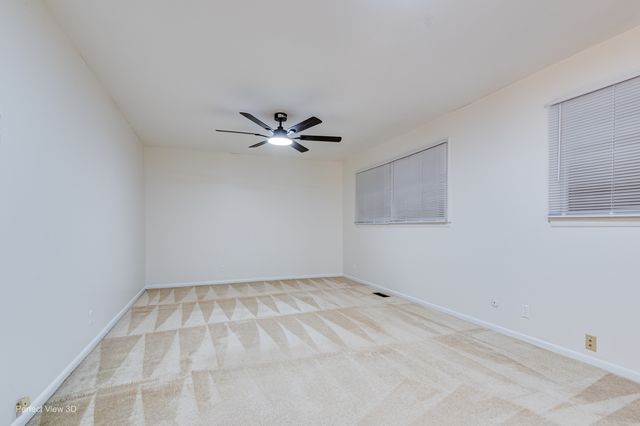 308 Pacific Drive, Bolingbrook, IL 60440