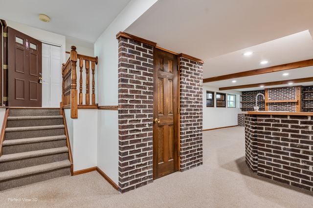 308 Pacific Drive, Bolingbrook, IL 60440