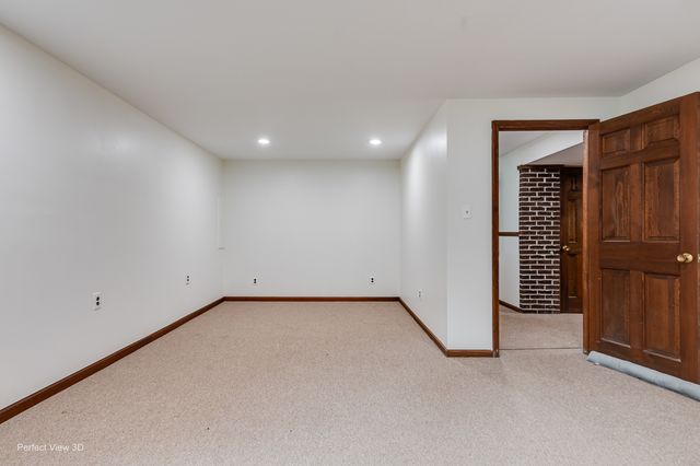 308 Pacific Drive, Bolingbrook, IL 60440