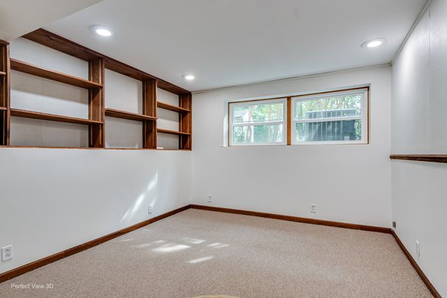 308 Pacific Drive, Bolingbrook, IL 60440