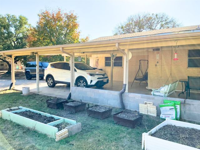 1818 Boot Hill Road, Granbury, TX 76049