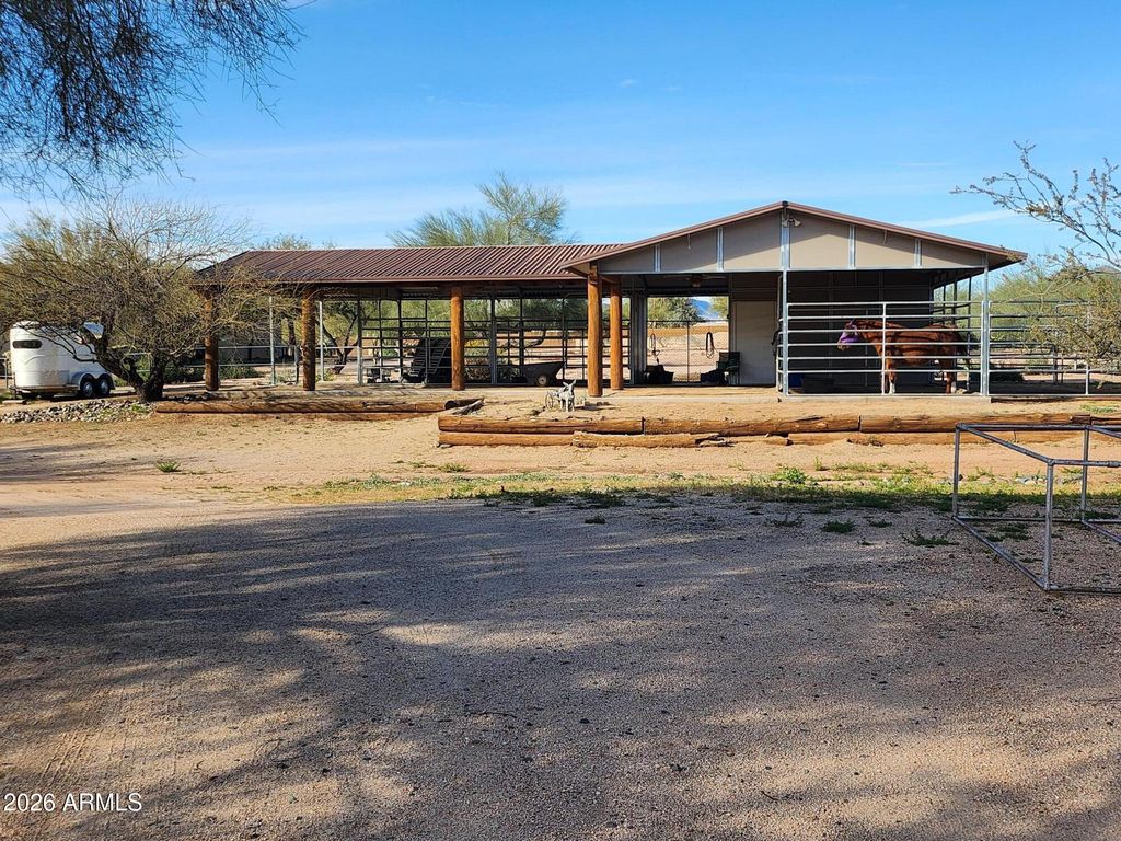 Image 6 of property listing at 5638 E SKINNER Drive, Cave Creek, AZ 85331