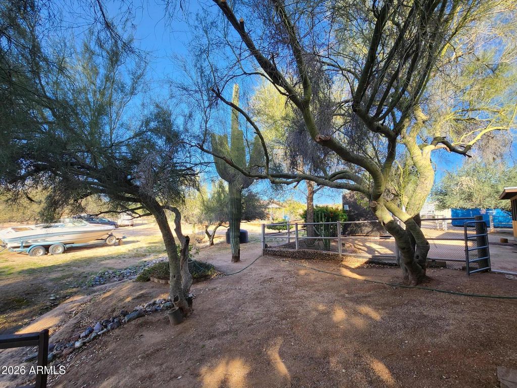 Image 7 of property listing at 5638 E SKINNER Drive, Cave Creek, AZ 85331