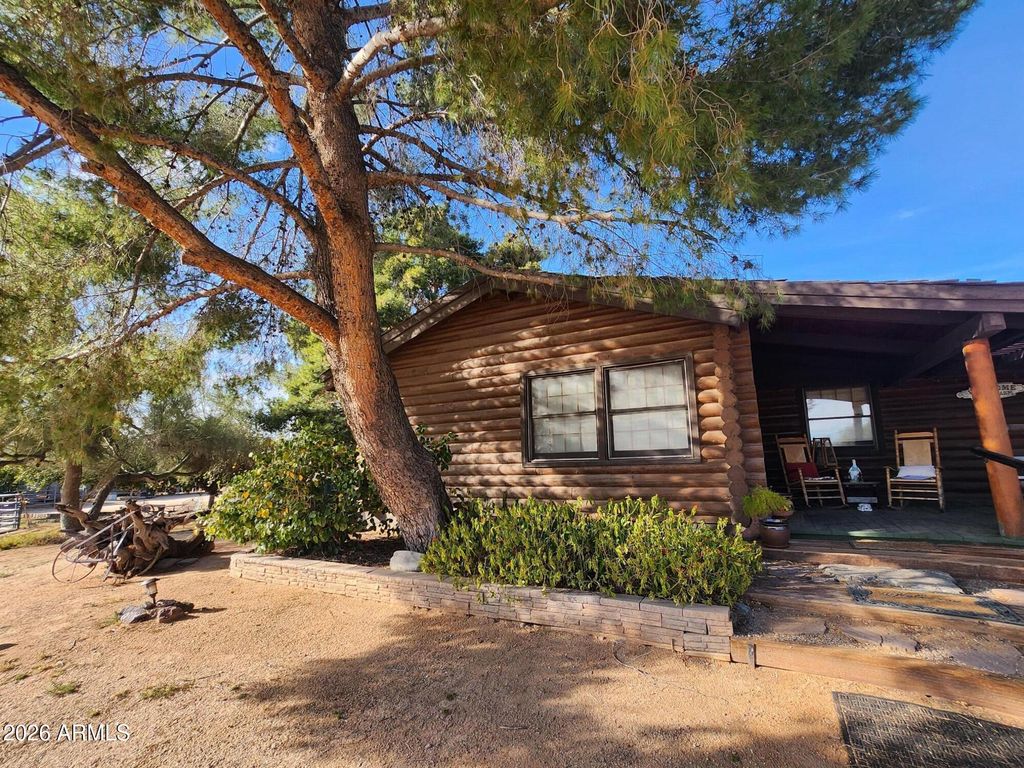 Image 9 of property listing at 5638 E SKINNER Drive, Cave Creek, AZ 85331