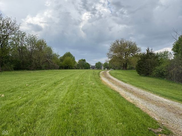 1770 S 825 E, Zionsville, IN 46077