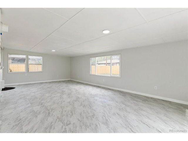 3148 Quentin St, Aurora, CO 80011