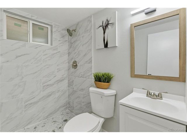 3148 Quentin St, Aurora, CO 80011