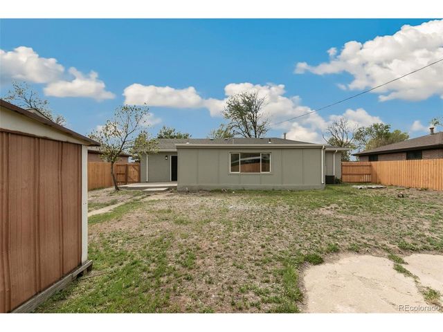 3148 Quentin St, Aurora, CO 80011