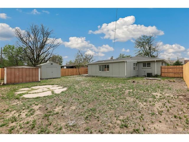3148 Quentin St, Aurora, CO 80011