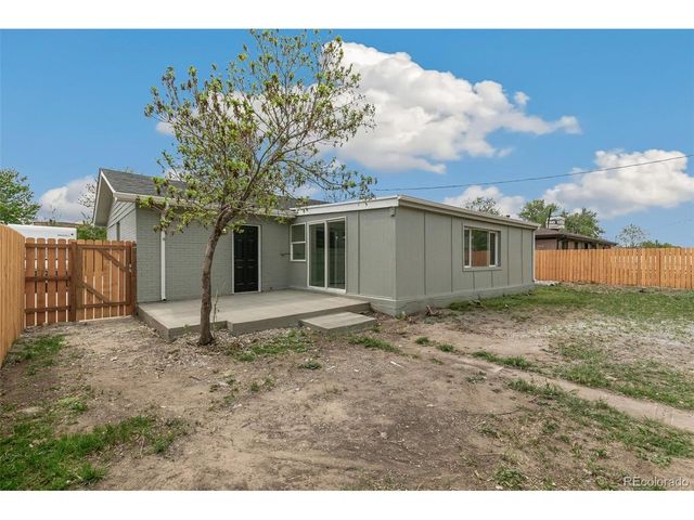 3148 Quentin St, Aurora, CO 80011
