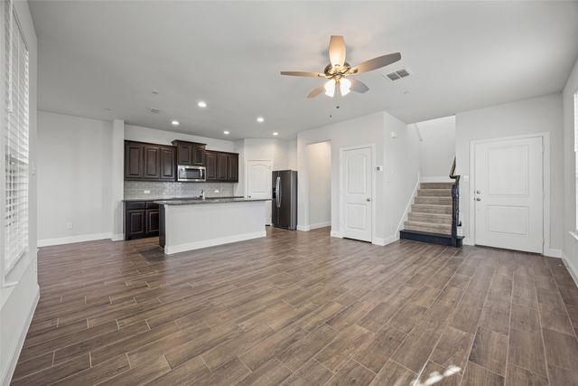 519 Sandiford Court, Mansfield, TX 76063