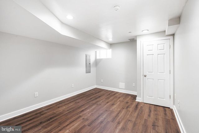 2122 SEARS ST, Philadelphia, PA 19146