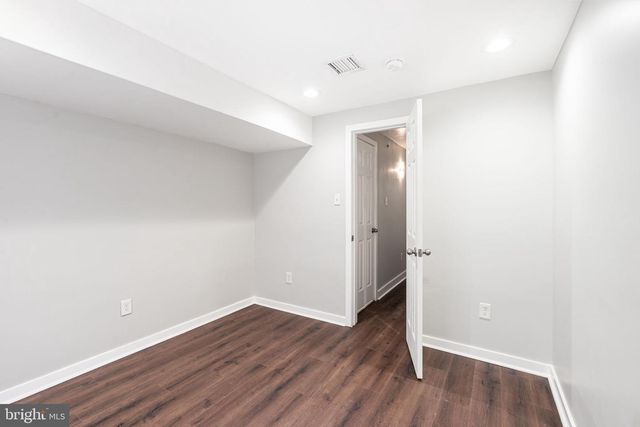 2122 SEARS ST, Philadelphia, PA 19146