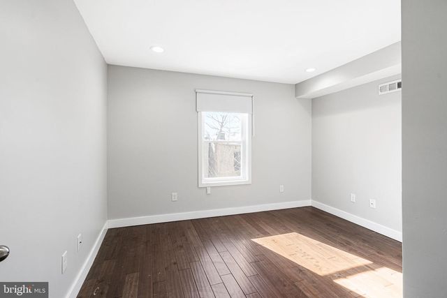 2122 SEARS ST, Philadelphia, PA 19146