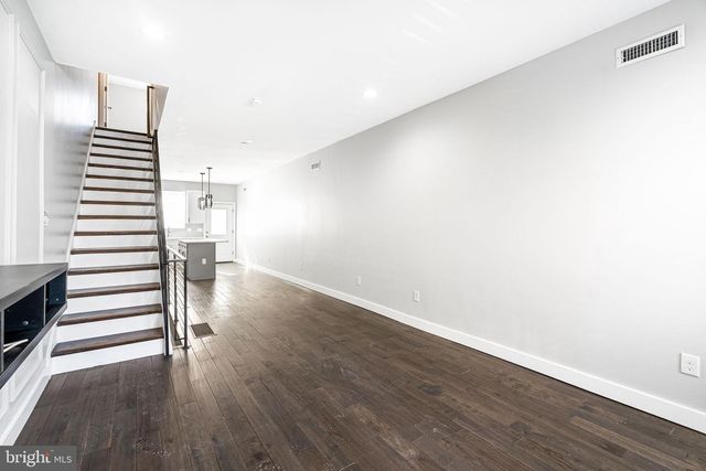 2122 SEARS ST, Philadelphia, PA 19146