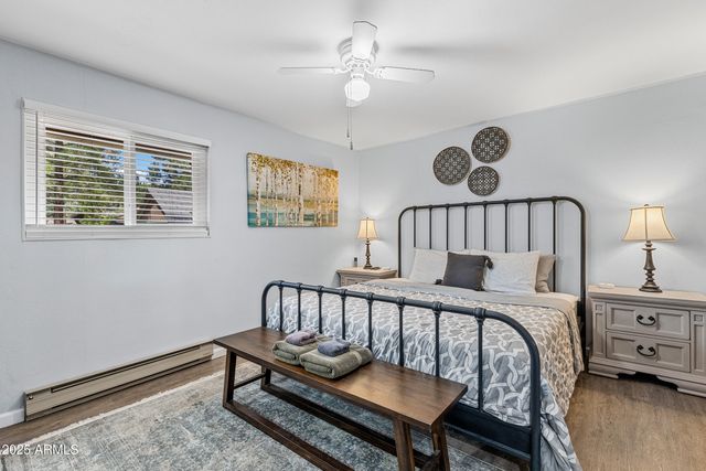 17100 S POCO Place, Munds Park, AZ 86017