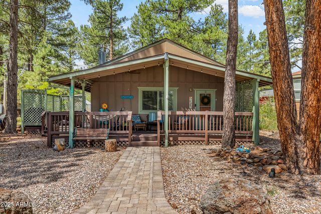 17100 S POCO Place, Munds Park, AZ 86017