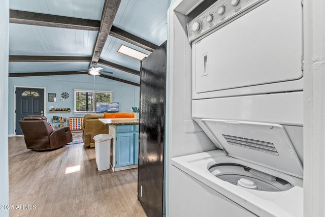 17100 S POCO Place, Munds Park, AZ 86017