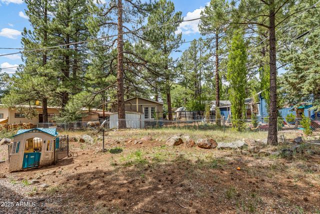 17100 S POCO Place, Munds Park, AZ 86017