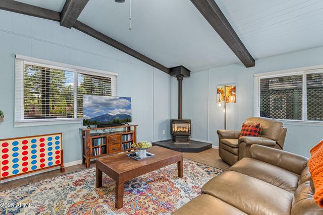 17100 S POCO Place, Munds Park, AZ 86017