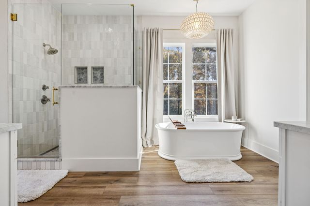 890 Hackberry Ln, Nunnelly, TN 37137