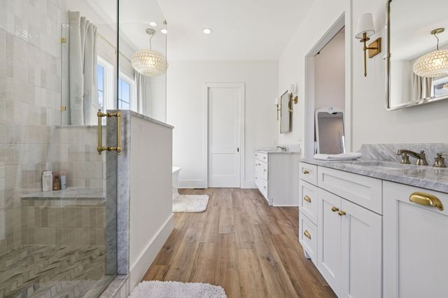 890 Hackberry Ln, Nunnelly, TN 37137