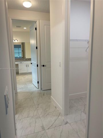 10922 SW Meandering Mile Rd 10922, Port St. Lucie, FL 34987