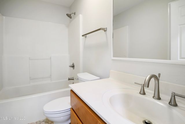 152 Sycamore Drive, Pass Christian, MS 39571