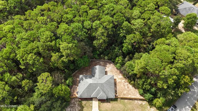 152 Sycamore Drive, Pass Christian, MS 39571