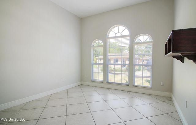 152 Sycamore Drive, Pass Christian, MS 39571