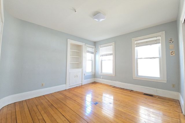 48 Boylston Street 1, Lowell, MA 01852