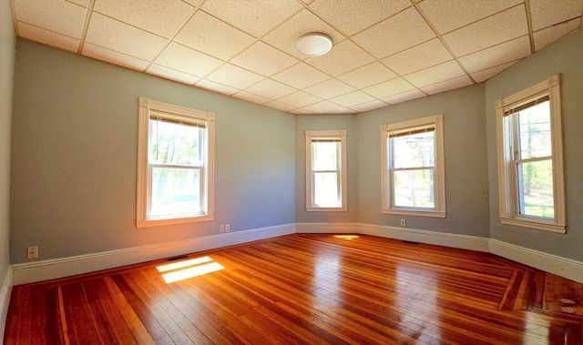 48 Boylston Street 1, Lowell, MA 01852