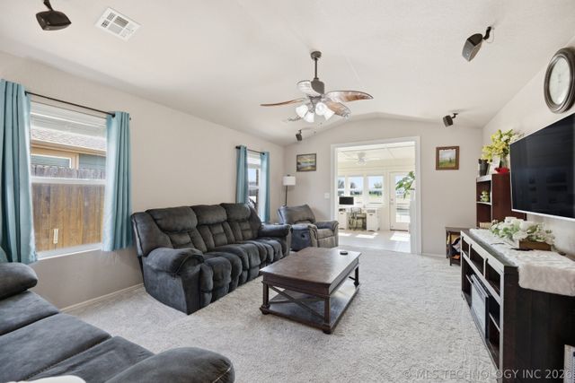 10705 N 154th East Avenue, Owasso, OK 74055