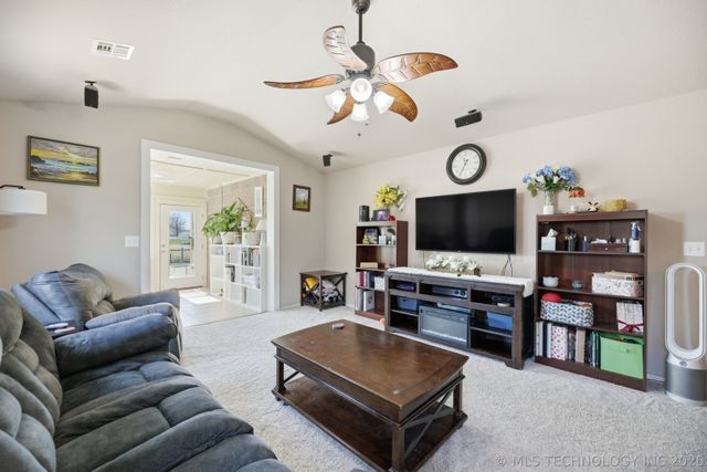 10705 N 154th East Avenue, Owasso, OK 74055