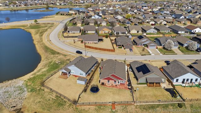 10705 N 154th East Avenue, Owasso, OK 74055