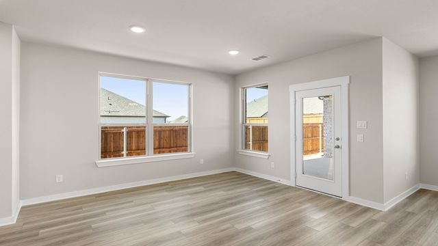 747 Embrace Court, Lavon, TX 75166