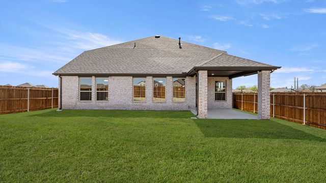 747 Embrace Court, Lavon, TX 75166