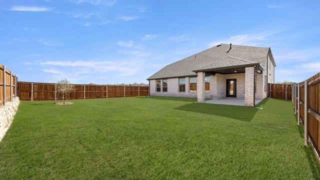 747 Embrace Court, Lavon, TX 75166