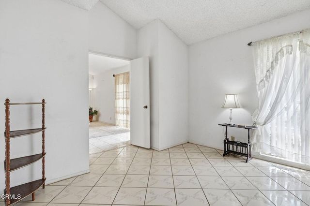 628 Holly Avenue, Oxnard, CA 93036