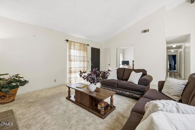 628 Holly Avenue, Oxnard, CA 93036