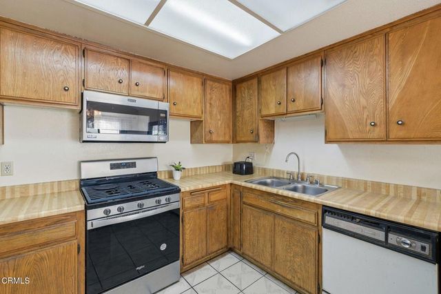 628 Holly Avenue, Oxnard, CA 93036