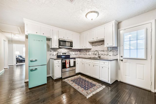7418 Stephanie Drive, Deer Park, TX 77536