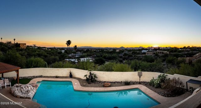 5738 E Camino Del Celador, Tucson, AZ 85750