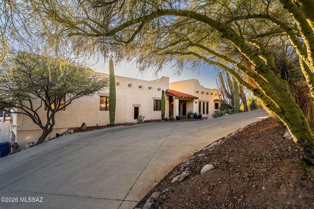 5738 E Camino Del Celador, Tucson, AZ 85750