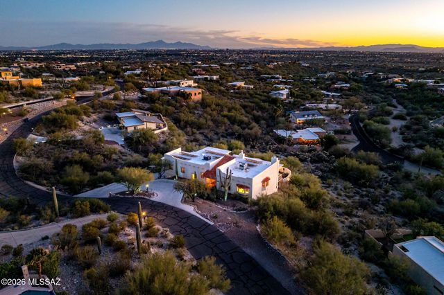 5738 E Camino Del Celador, Tucson, AZ 85750