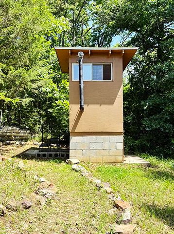 000 SE 1200 Road, Collins, MO 64738