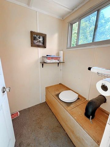 000 SE 1200 Road, Collins, MO 64738