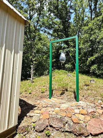 000 SE 1200 Road, Collins, MO 64738